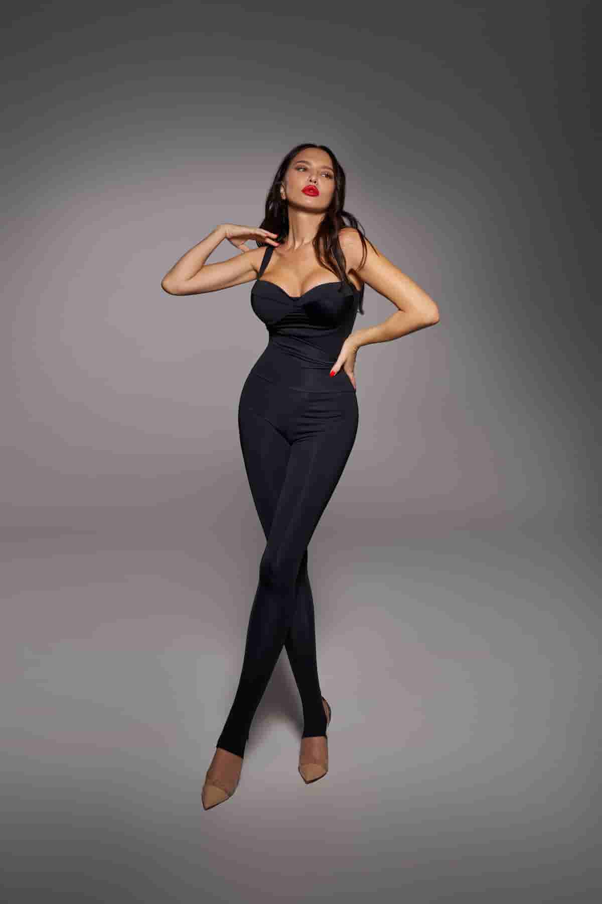 Leggings made of dense supplex with a matte texture