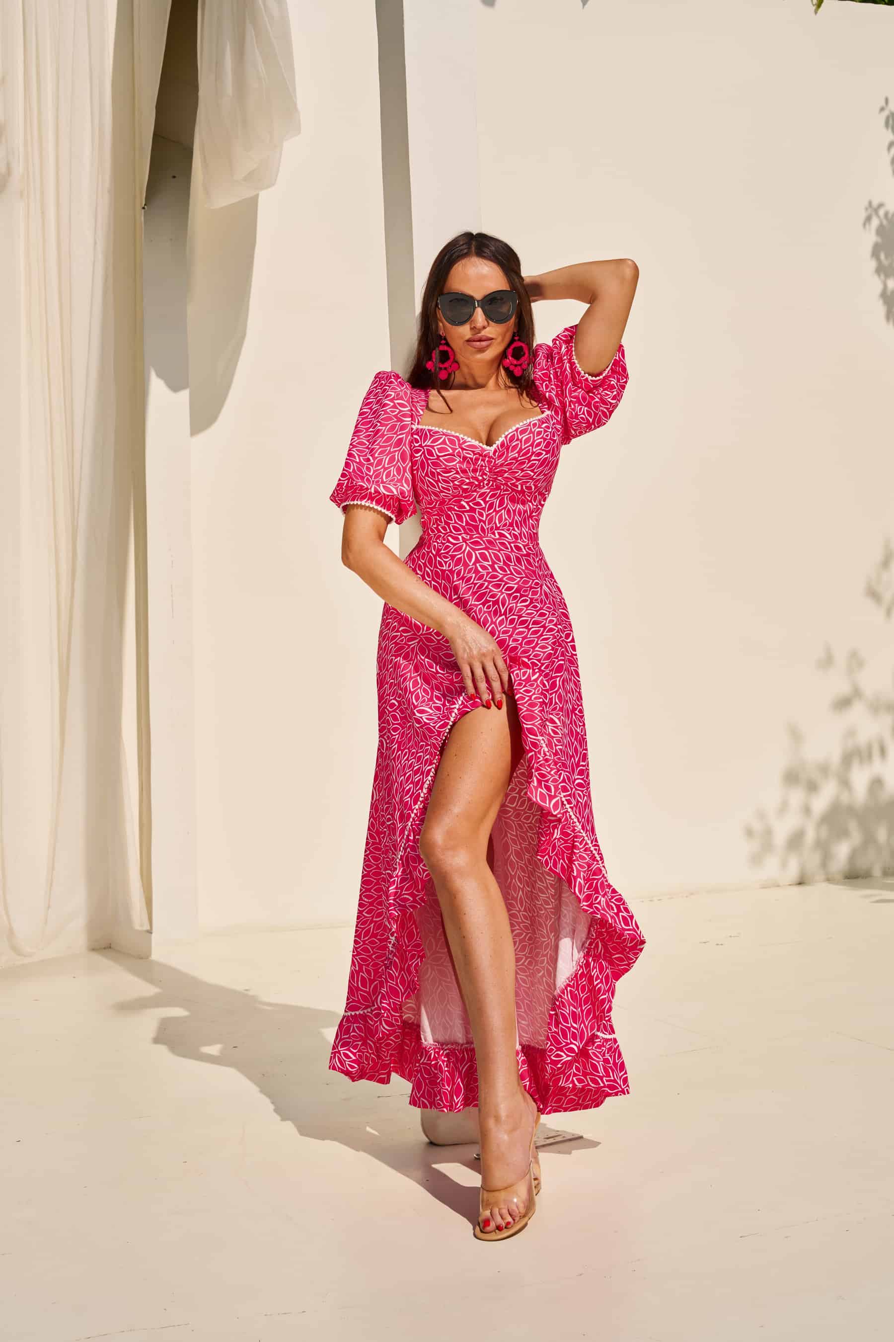 Pink Carmen-style dress with an asymmetrical skirt