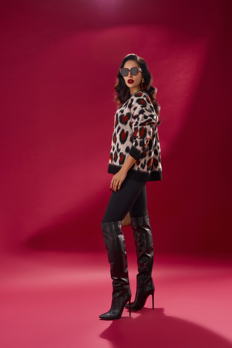 Leo print sweater
