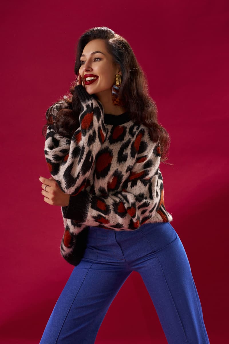 Leo print sweater