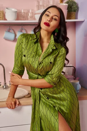 Green dress with geometric print and sewn-in belt - Image 6