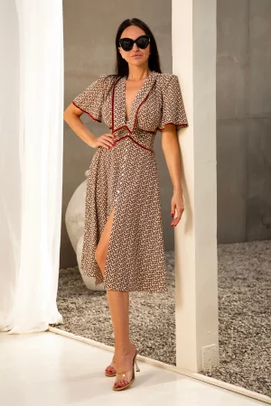 Dress with an abstract print, contrasting trim and a detachable collar