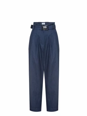Wide jeans are tapered to the bottom with a high waist - Image 2