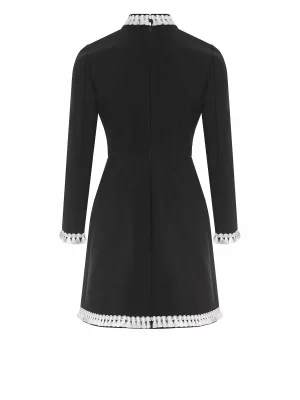 Short dress with a trapeze skirt and embellished with white contrasting ribbon with tassels - Image 7