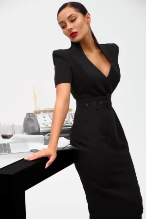 Black sheath dress with a wide belt - Image 2