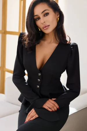 Black color suit for the last year - Image 3