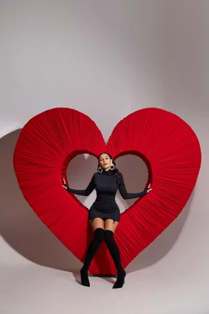 Сукня-боді з біфлексу із затискачами