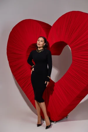 Трикотажна сукня букле чорного кольору